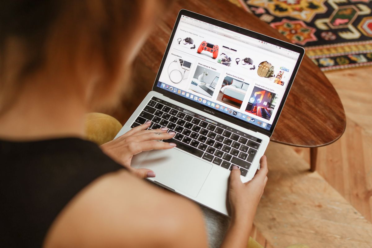 Mua bảo hiểm thú cưng online